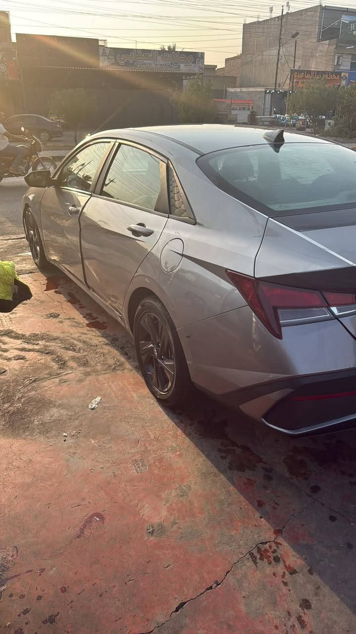النترا موديل 24 للبيع حادثها بابين وجاملغ  السعر 135 رقمي  ***********
