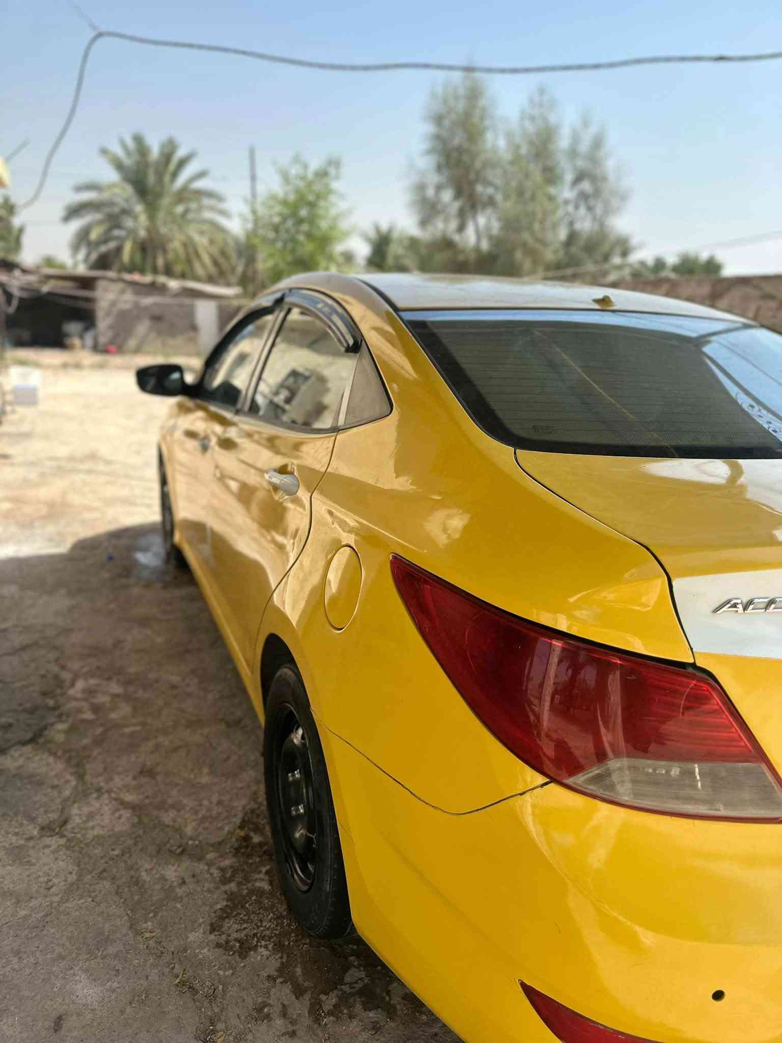 سلام عليكم اكسنت 2013خليجي مكين تعبان1600 وكير نضيف السعر ٥٧وبيه مجال شي قليل حك جيتك مكان السيار بغداد المحمودي ***********
