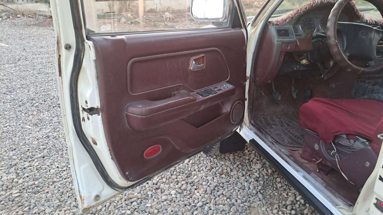 دێر ٢٠٠٩ کابرێتە مەنەفێستی ئەسڵی گێرومەکینە ئاکسل شانسی بەشەرت. نرخ ٢٤ وەرەقە
***********
***********
ناونیشان چەمچەمال
