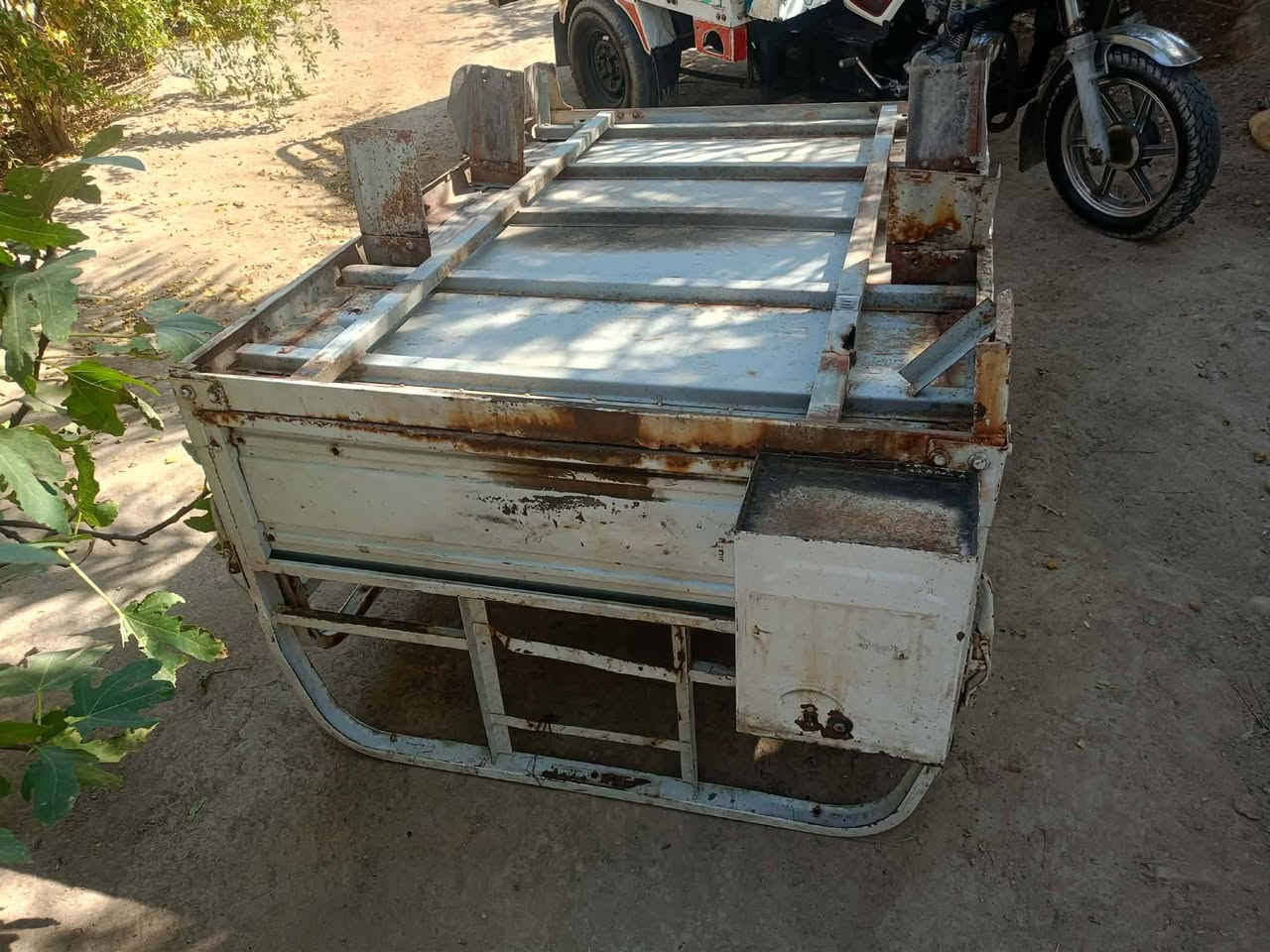 بدي ام الطير للبيع مكان العنبكية الاتصال ***********
