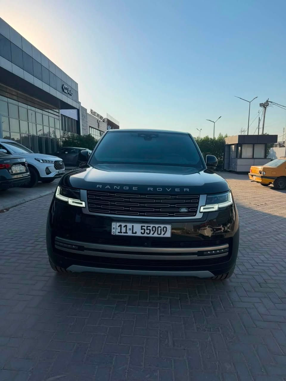رانج ٢٠٢٣ p400 hse داخل احمر عاكس كيلومترات جديده كلش ماشيه ٤٠ الف مكفوله كفاله عامه مغلفه ppf وكاله سردار بعده بلضمان بصمات ثنين وارضيات 
للاستفسار 
***********
***********
