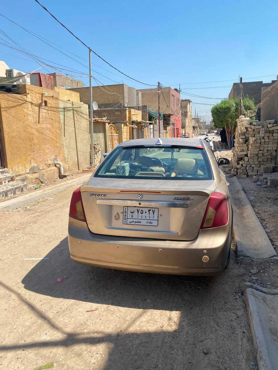 سلام عليكم البيع فورنزه مكينه 2000 
2007
رقمً بغداد بسمي 
كير مكينه تبريد 
تخم تاير جديد 
صدرهه 80 بل ميه 
سياره مال بيت 
حادث جملغ خلفي أبيع حزام 
عنواني مدينه الصدر خلف كراج الداخل 
***********
السعر 55 وبيهه مجال 
مكلف بل نشر
