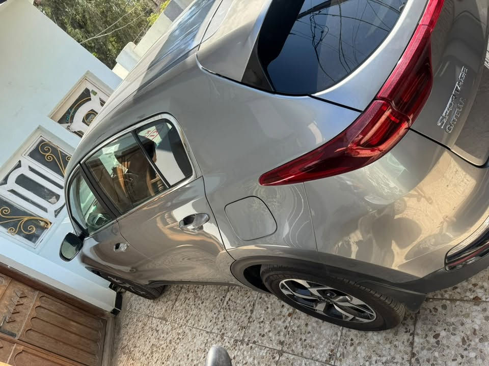 سبورتج ٢٠٢٠ وارد 
رقم واسط 
ماشيه ٧٠ كيلو متر 
محرك وگير مكفولات 
صدر جديد 
تخم تاير جديد 
رقم الشاصي KNDPMCAC3L7752512
للاستفسار اكثر الاتصال 
***********
