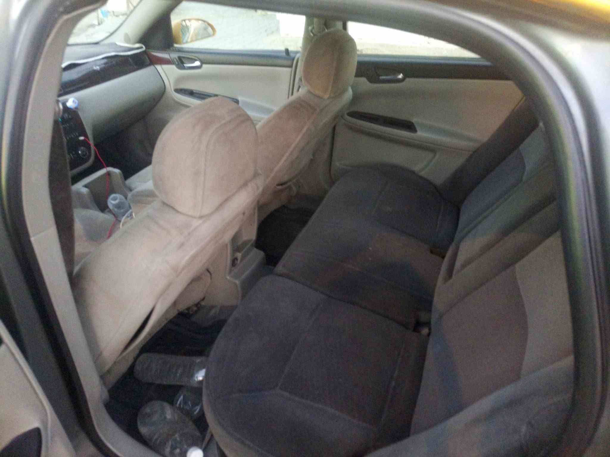 سلام عليكم انباله بوليسيه كير تعليك ٢٠٠٩ مكينه كير حداديه سياره خير من الله خط وبحث جدد 
مصفره هيئه وغرامات سياره جاهزه كبل لشارع 
تخم تاير جديد ترايك لعمان السعر ٥٥وبيه مجال لشراي 
***********
