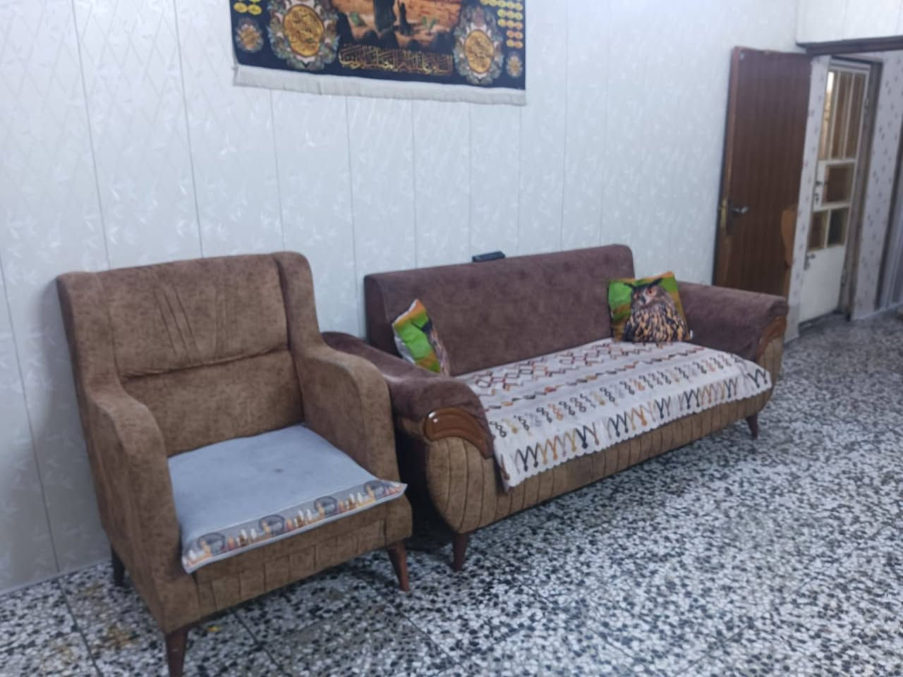 تخم كامل نضيف سعره 200الف التواصل والاستفسار عله الواتساب ***********
