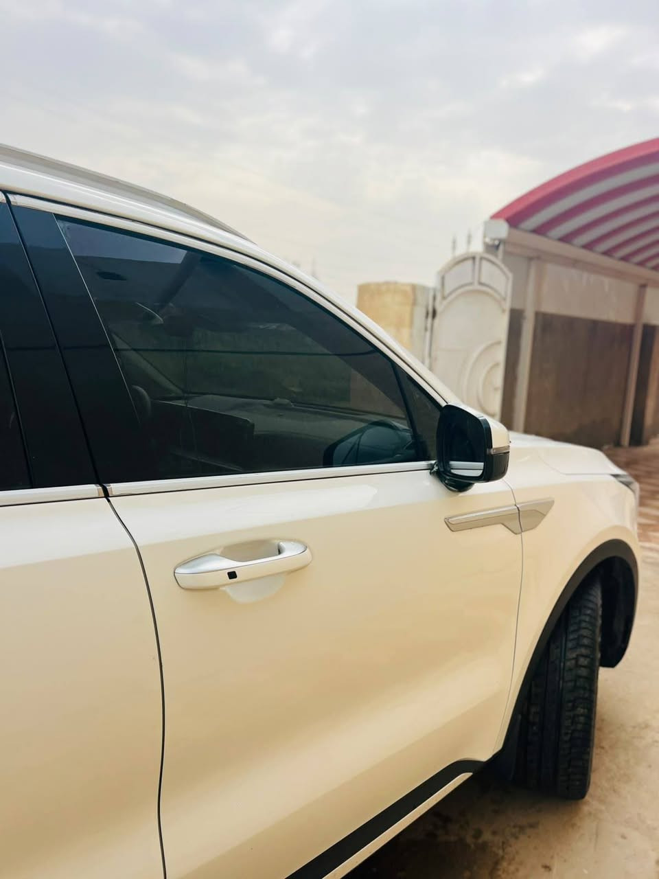 سورنتو • موديل ٢٤ • ماشيه ٧٩ ألف