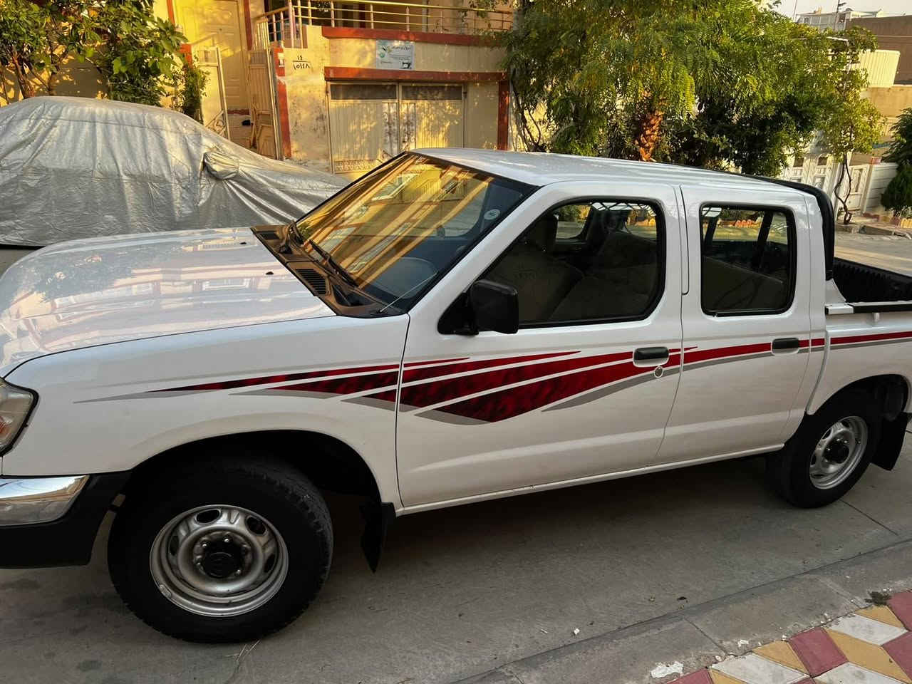 ✨ Nissan Pickup Z (2002) - بۆ فرۆشتن ✨
🚗 جۆری ئۆتۆمبێل: نیسان بیکاب (Z)
📅 مۆدێل: 2002
❄️ تایبەتمەندی: تەبرید و باوەر
🛡️ بۆیاخ و بەشەکان:
داعمی بۆ داعمی بێ بۆیاخە
یەک دوو پەڵەی بچووک ساردی هەیە
⚙️ گێر و مەکینە: نەکراوەتەوە بە شەرت
📜 سەنەوی: تازەیە، تا ساڵی 2030 بەسەرناچێت
💵 نرخ: 107 وەرەقە (گەڵا) / [موعامەلەی کەمی تێدایە]
📞 ژمارەی پەیوەندی: *********** السليمانية, العراق
