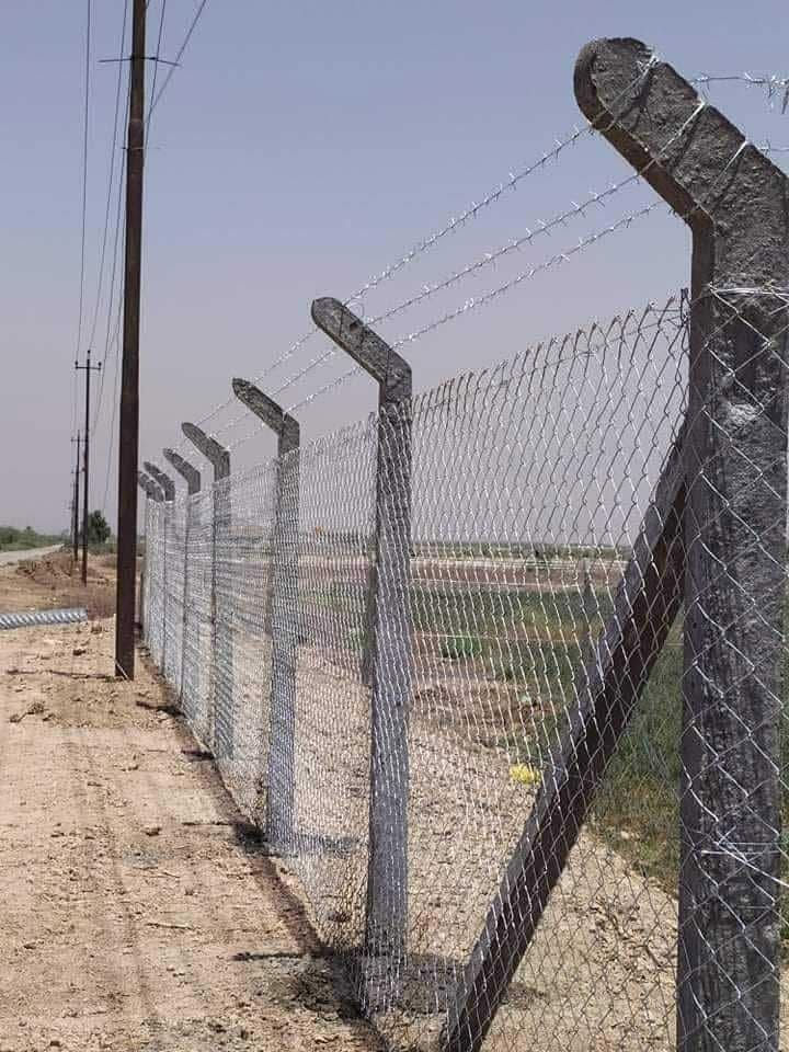 تعلن شركة BRC الديوانية عن استعدادها لاسيجة
 البي ار سي ⁦🟣
🔻عن عمل ونصب جميع انواع اسيجة الـ BRC ⁦⛏️⁩
🔻وعن عمل جميع انواع الاسيجة العشبية الجميلة 🍀🍀
🔻سعر المتر من 7 الاف  💸الى 10الف 💸حسب الطلب وحسب نوع السيم ⁦⚒️⁩
🔻يوجد كادر مختص بالعمل 💪
🔻نعمل في كافة محافظات العراق 🚛⁦🚛
🔻للطلب والاستفسار قم بمراسلة الصفحة او الإتصال على الأرقام
*********** واتساب 
***********
