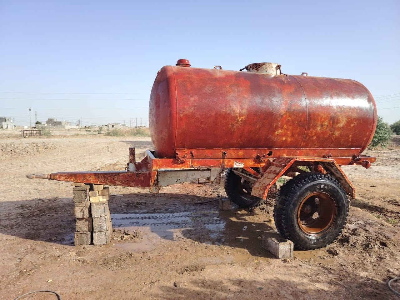 سلام عليكم مقطورة للبيع بلاديه السعه 5000 لتر المكان الديوانية ***********
