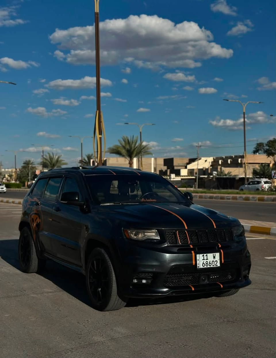 السلام عليكم 
جيب اوفر لاند 2016
فئة Limited
محرك V8 سعة 5.7 لتر (HEMI)

السيارة مركّب عليها كت SRT،  

الممشى:89,000

المواصفات:
• فتحة سقف بانوراما
• كشنات كهرباء مع تدفئة وتبريد
• كشنات خلفية تدفئة
•   ستيرن تدفئة
• كشن ميموري 
• رادار خلفي + رادار بالنقاط العمياء بالمرايا
• نظام دفع رباعي 4x4
• باقي مواصفات الجيب المعروفة

التسجيل:
• رقم بغداد الجديد
• سنوية جديدة
• السيارة باسمي
• تحويل ثاني يوم

السيارة نظيفة جداً وما بيها أي نقص من ادامة من حدادية وصدر كلة جديد وغراض موبار الاصلية  

مكان السيارة: الانبار فلوجه

التواصل. ***********
