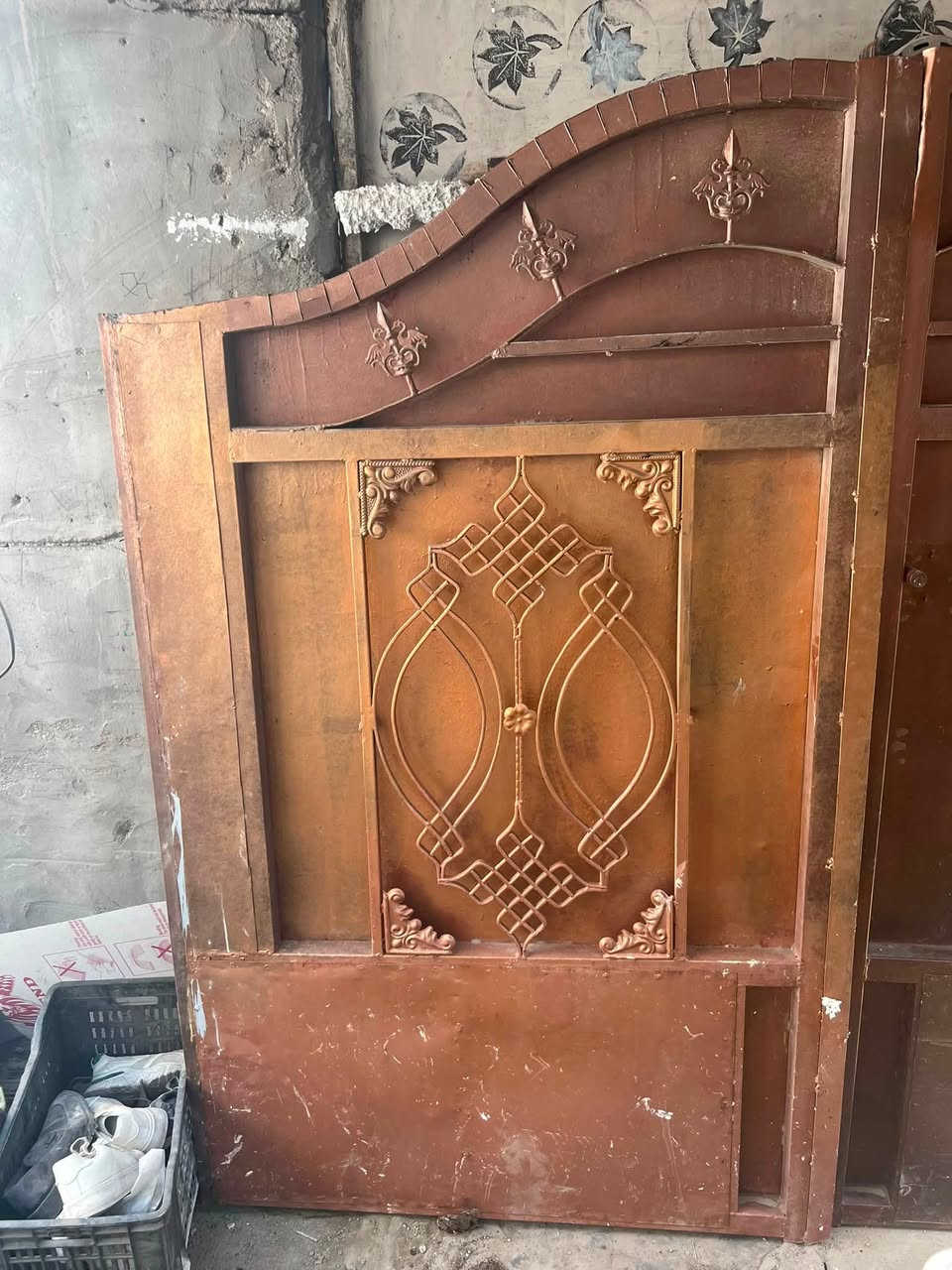 باب خارجي نضيف عرضه ٢٤٠ سم طلاقتين سعر ١٢٥ مكاني بغداد العبيدي *********** ما متواجد ع نت 
❤️
