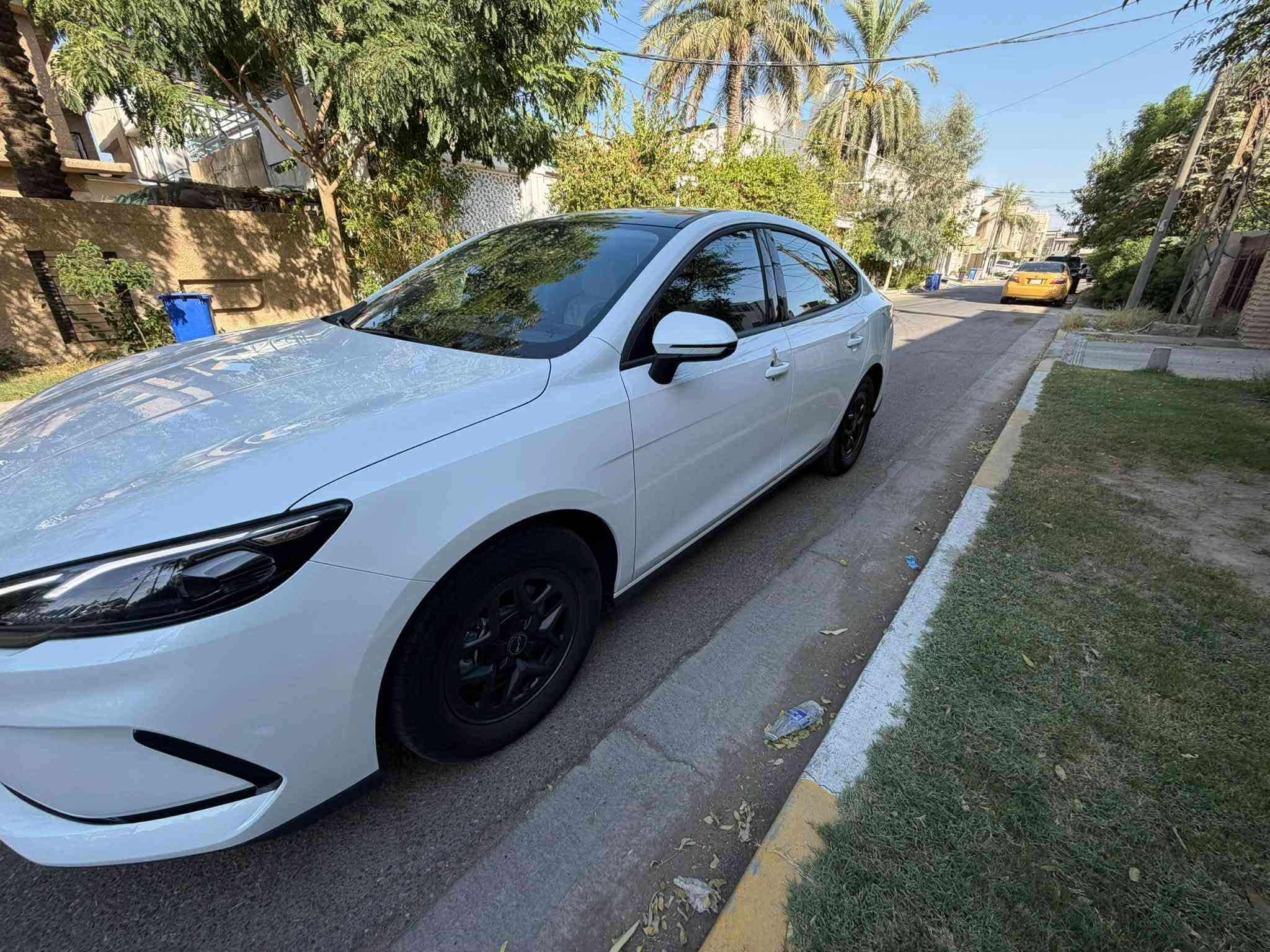 السلام عليكم سيل فايف 25 رقم بغداد باسمي بعدهي وضع الشركه لاصبغ لابارد لاطخه لا شخط ماشيه 12الف مكان بغداد المنصور السعر 21.400 مليون بيهه مجال لشراي
***********
