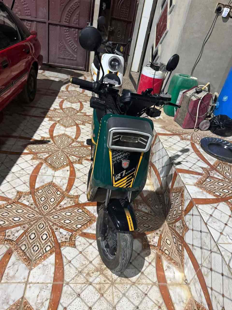 للبيع دراجه R7 موديل 26 بطاريات ابو الولد 32أمبير مشتغل شهر فقط شرط الفحص
أبيع نقد فقط ما أبيع قصط 
السعر المطلوب 600وبي مجال للشراي 
للاستفسار الاتصال على الرقم التالي ***********
