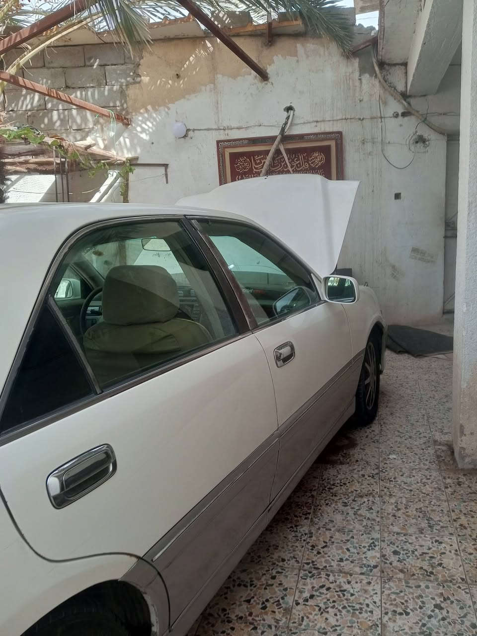 السلام عليكم جنون للبيع موديل 2000
دكمتين كفالة گير مكينه وحداده 
 و الكص والنقل والاصوليات والضربه القويه
مكينه فيفتي 3000 فيشتين 
باتري جديد 
مشط جديد 
باور جديد 
سياره عليها إدامة 
سنوية منتهيه ب شهر ٣ تحويل ثاني يوم 
رقم كربلاء المقدسة 
سياره بيه ضربه بلصندوك وراجع بارد 
تبريدها بيه ضعف يعني يحتاج كمبريسر 
السعر 108 وبيها مجال قليل 
مكاني البراضعيه عويسيان مقابل القصور 
***********
