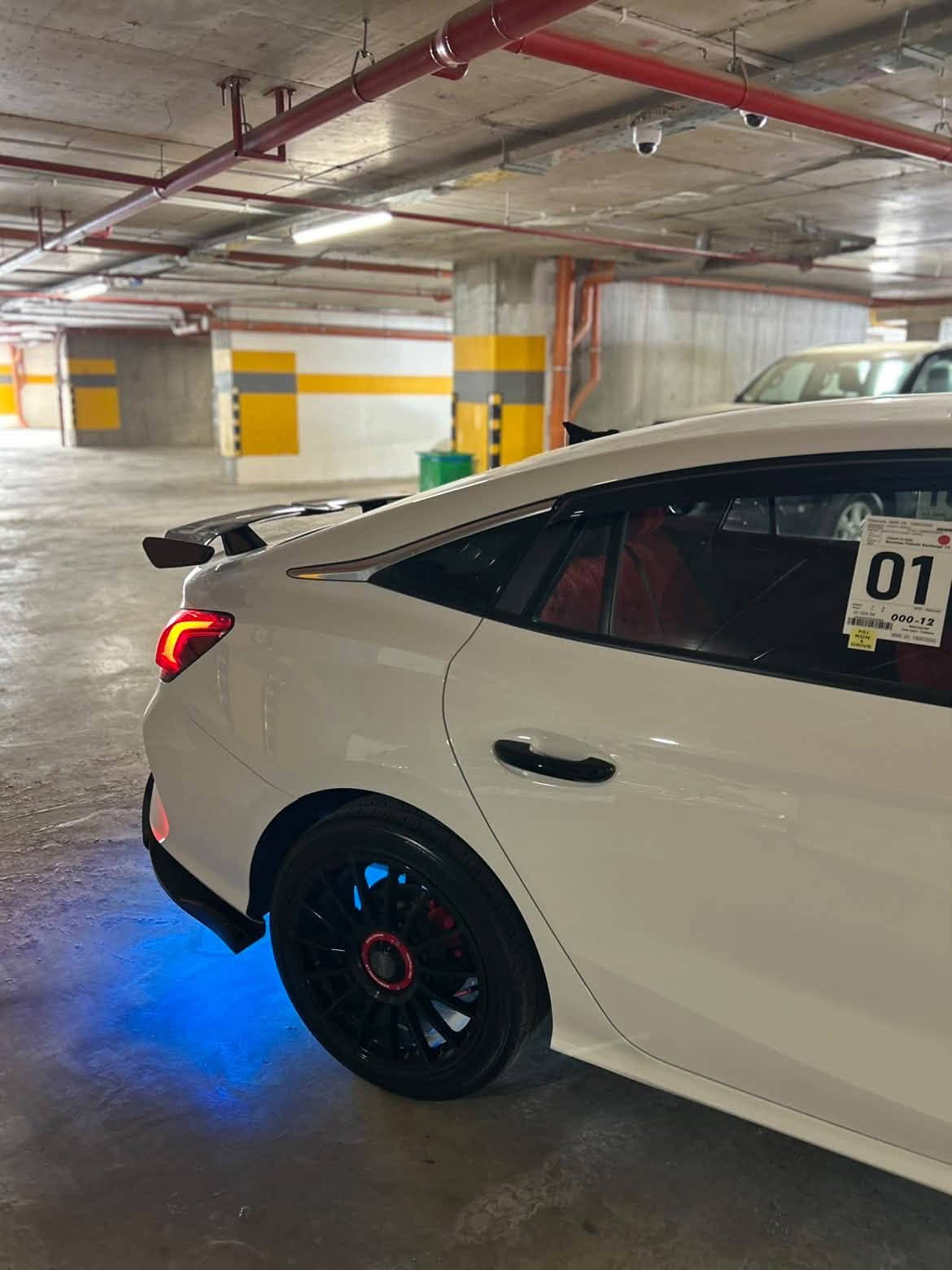 MG GT 2025
نمونه له جوانی فول سپۆرت 
جیتی ٢٠٢٥ گێڕ عادی تەنها ١٧ هەزار کم ڕۆیشتووە کامل سێرڤس کراوە 
زیاتر لە ١٠٠٠$ جوانکاری تیا کراوە
تایەو ویلی OZ - باڵی سپۆرت - دەبڵ ساڵۆنساو دفیوزەر -لحیەی پێشەوە - بلاجکتۆر - لیدی ناوعەتەر - لید ژێر دەعامی دواوە - کامل ناوی کراوە بە سور و گاعی سەردۆسە و لید - یەدەی ڕەش و ئاوێنە باتمان و شەمسی سەرجام ... 
نرخ: ١٠٥$ و معامەلەیەکی کەم 
دەعامی بۆ دەعامی بەشەرت بۆیاخ تەنکە 
٢ پەڵە کارتی بچوکی هەیە بە دۆسەکانی 
ساردی نیە شوختی نیە 
سلێمانی ناوشار ***********
