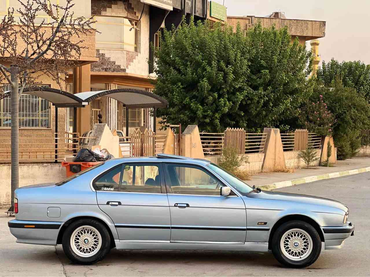 بەناوی خوای گەورە و میهرەبان  کامل زانیاری بخوێنەوە ئەوکات پەیوەندی بکە لەگەڵ ڕێزم 

شتی تایبەت و ڕاقی خوار هەموو بازاڕ 📦📦📦📦🩵!دەحامی بۆ دەحامی بەشەرت 

BMW 1991 قەپات مواسەفات 
 تۆماتیک  525i دەبڵ دیجیتاڵ سەقەڕ 
ئاڕم پلاستیک دهۆک و سەنەوی ئەسڵی و وەکالەی لەگەڵە 
ئاڕم بەشەرتی ئەوەلیات ١ ڕەقەمیشی غەڵەت نیە 

گێڕ تۆماتیک 🔥
سڵایت ABs 
تەبرید ❄️
٤ جام کارەبا 
ویل حەسیری ناو پاکەتی سفر 

بێ دەحم بێ لێدراو نووکە دەرزی دەحم بە گیانیەوە نیە 
داژبوول و بەرەدەرکای لۆک لۆکە 

مەکینەی بەشەرتی ١٠٠ فیتەر هەڵمی دەمیشی نەبێ 
گێڕ مەکینە ئەکسل تەقە و ڕەقە کارەبای موس بڕاوە کامل کامل بەشەرت 

٤ تایە و ویلی ناو پاکەتی 

کامل لایت زینۆ و ئاڵقە 
کامل گێچەکانی ئیش دەکا تەنانەت بەنزینیش 

هەتا بڵێی لێخوڕینی خۆش و تایبەتە 

لەخزمەتاندام شوێنم 🤍ڕانیەیە 🤍 قفڵ قفڵی ٣٧$ بۆ مەحامەلە تەلەفون مەکە خوار هەموو بازاڕە 

ژمارە موبایل ***********
ڤایبەر و وەتس ئەپی لەسەرە رانية, السليمانية
