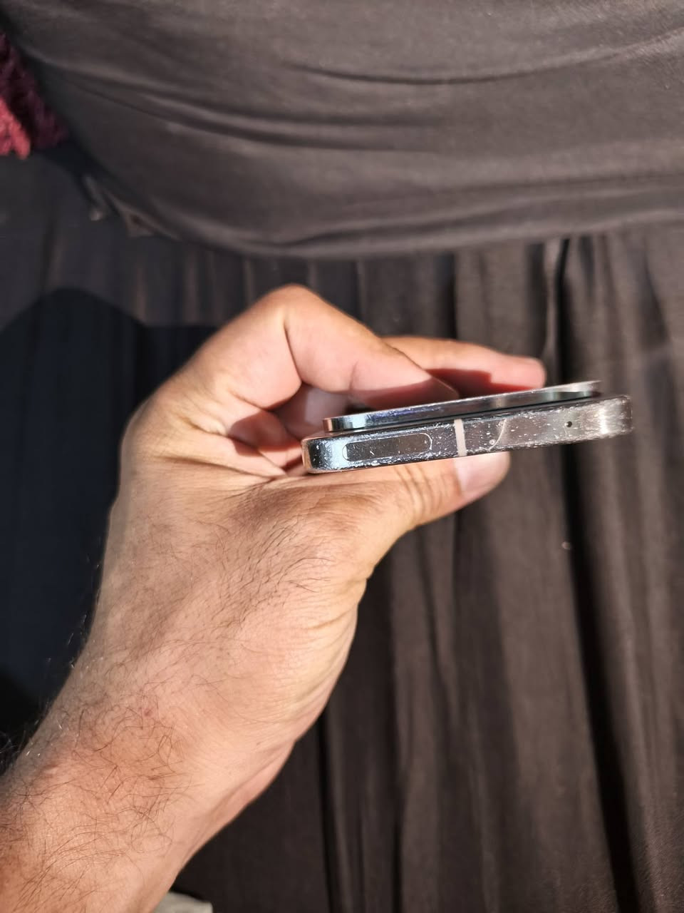 Pixel 9 Pro • ٢٥٦ جيجا • الشاشة بيها خطين