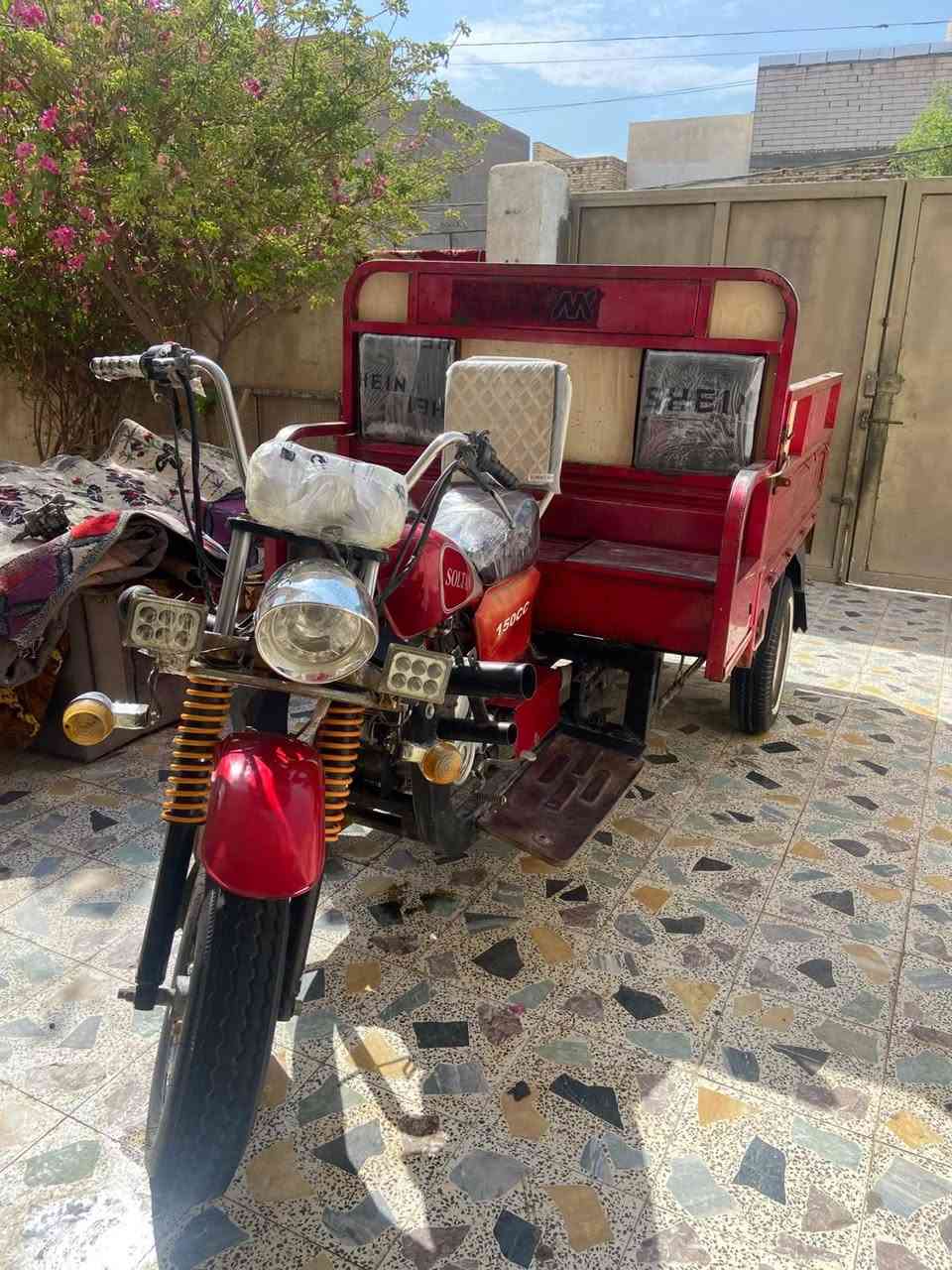 ياالله سلام عليكم ستوته 17 للبيع اوراق اصوليه وكيلها بشارع بغداد بدي وشاصي نظيفات عوزها جوزه مال تشغيل وكير بوكس وصرتها مسحوكه
الباقي كله نظيف كهربائيات شغاله وسلف  مكاني حي المعلمين الجديد سعرها مليونين وبيها مجال للشراي للاستفسار خاص او الاتصال *********** بي واتساب

