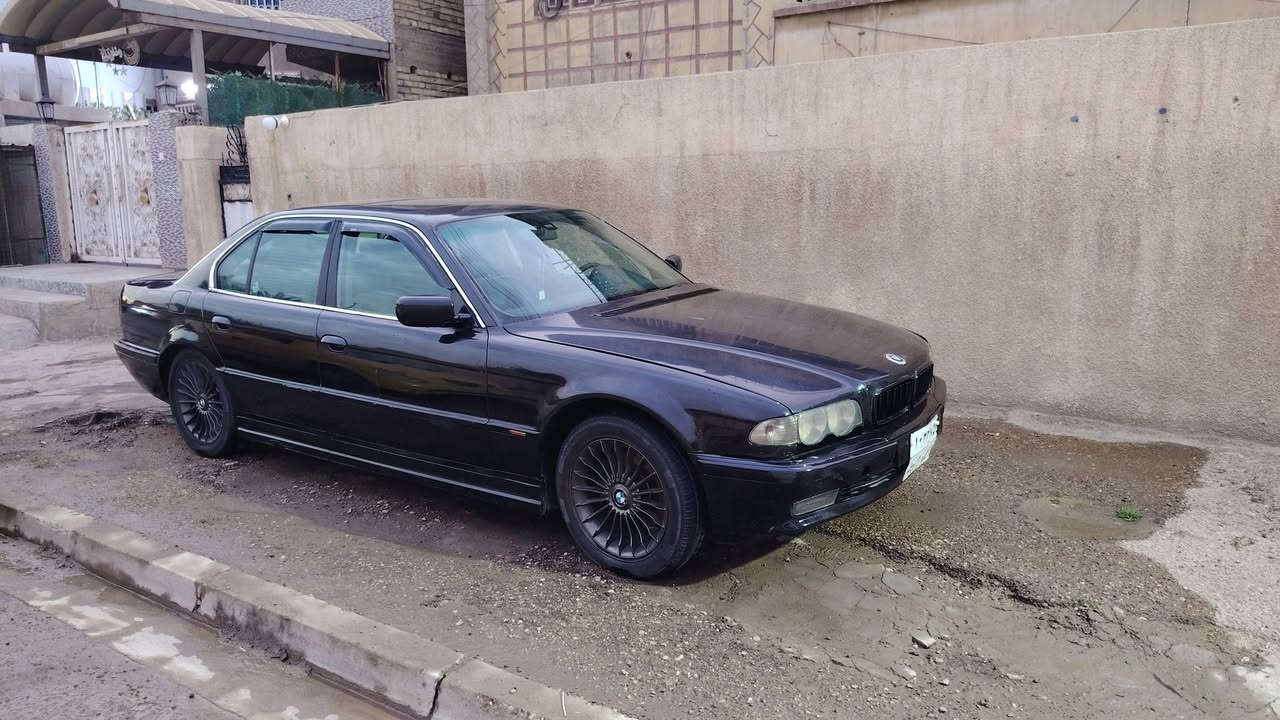 السلام عليكم 
السوك خفاش 728 رقم أربيل موديل 95
محدثة 2000
 السيارة مكفوله من الظربة
كير ومكينه وتبريد كفالة
مكاني بغداد القاهرة
السعر 55
***********
  البيع لغرض الحاجة.
