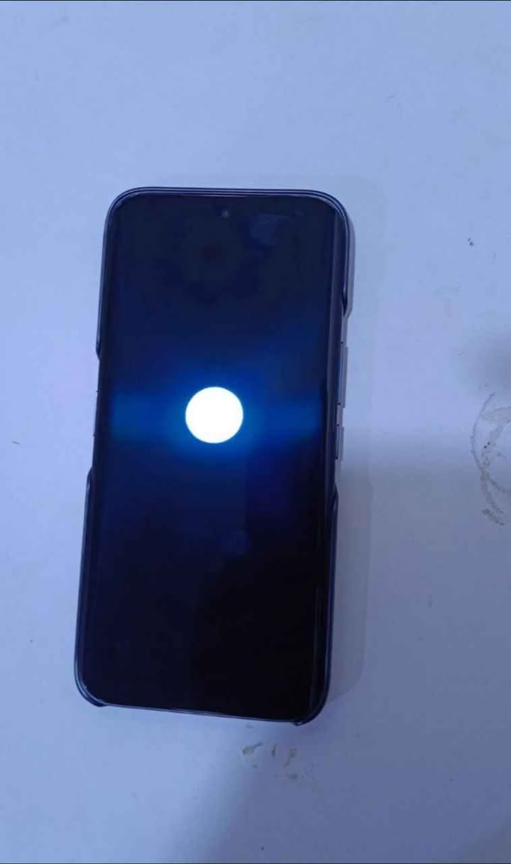 للبيع TECNO CAMON 50 PRO  (8GB/256GB) 
تکنو کامون 50 برو مستعمل استعمال خفيف اخو الجديد

السعر 430 الف

البصرة - حي الشرطة 

التواصل واتساب - ***********

الشاشة والتصميم

شاشة AMOLED منحنية مقاس 6.78إنش

1.5K (1208x2644) دقة

معدل تحديث 144Hz

أبعاد: 162.37 × 76.97 × 7.38 ملم

الأداء والمعالج

MediaTek Helio G200 معالج

Ultimate

HiOS 16 نظام

ذاكرة 8GB RAM مع توسعة افتراضية

إلى 16GB

سعة تخزين 256GB

يدعم شبكات 4G

الكاميرا والتصوير

كاميرا رئيسية 50MP مع مثبت بصري

مستشعر
Sony LYTIA 700C OIS

كاميرا تيليفوتو 50MP بتقريب بصري 3

كاميرا واسعة 8MP

كاميرا أمامية 32MP

تقريب بالذكاء الاصطناعي حتى 60x

البطارية والشحن

بطارية 6500mAh

شحن سريع عبر
USB Type-C 45W

مقاومة للماء والغبار بمعيار / IP68

IP69 / IP69K البصرة, العراق
