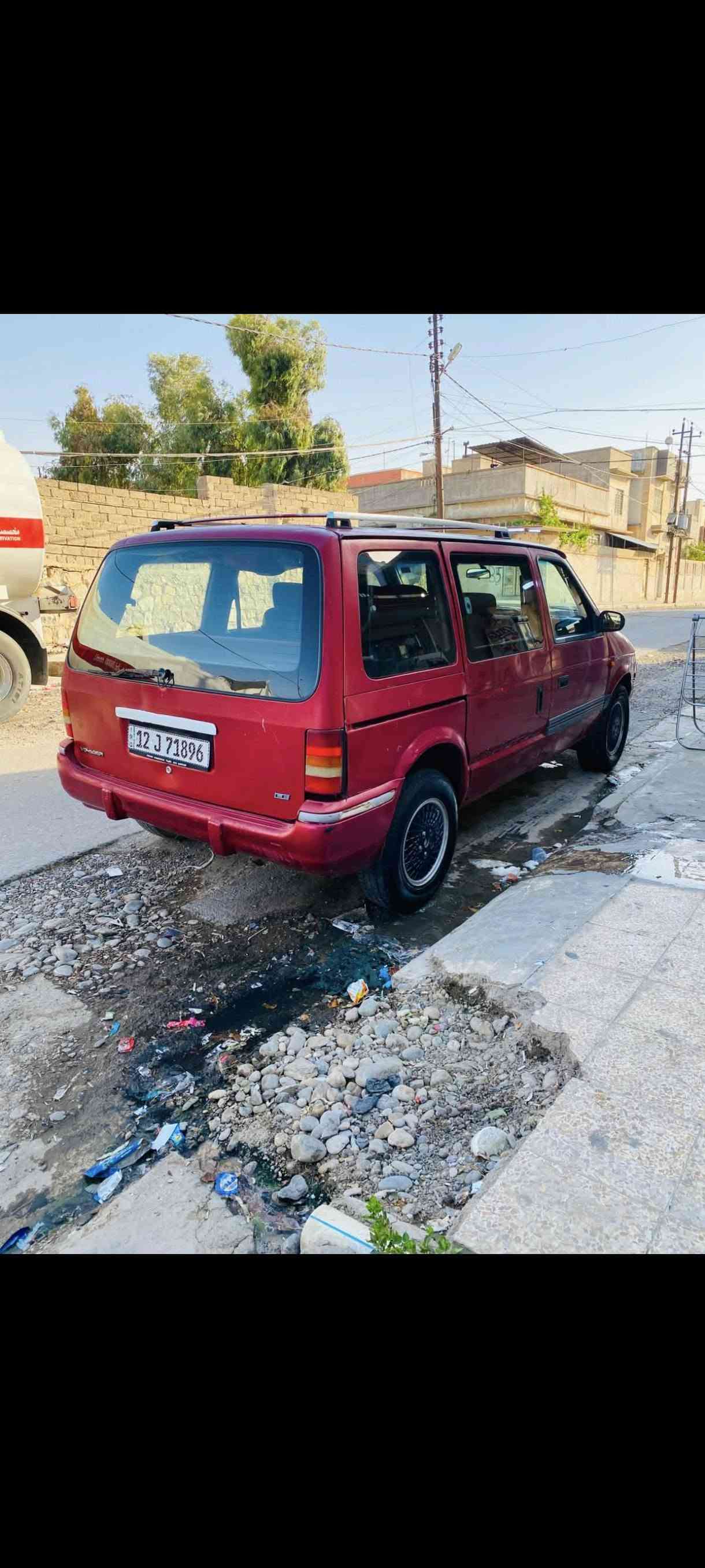 كلايز للبيع
السيارة باسمي رقم وهزه جديد
كير بشرط
محرك بي رخاوه
جامات كهرب
شرط التحويل

السعر 28 وبيها مجال مكان السيارة موصل الايسر 
غير متواجد على الفيس

الاتصال :***********
             ***********
