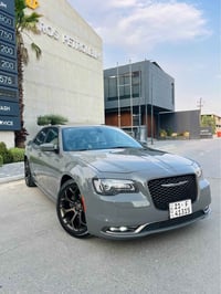 300S جولد • ٧٠٠٠٠ مايل • تايتل نضيف
