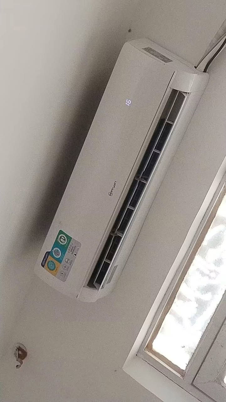 السلام عليكم
سبلت 2 طن للبيع نضيف وجديد استخدام 3اشهر فقط الله شاهد 
بيع مستعجل ***********
