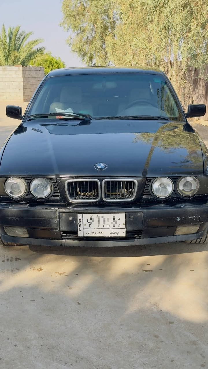 من بعد إذن الأدمن.
سلام عليكم ورحمة الله وبركاته.  BMW . 525
للبيع.  
مديل.  91. 
رقم بغداد. 
بسمي.  
سنويه الحد.  2028
محرك مسكر عدل . جيد جدا.  
تبريد جيد جدا.  
حداديه جيد جدا .
توجد طخه بسيطه في الجاملغ المامي كما واضح في صوره.  . سلايت. 
سعر 65. 
***********. الديوانية قضاء السدير.
