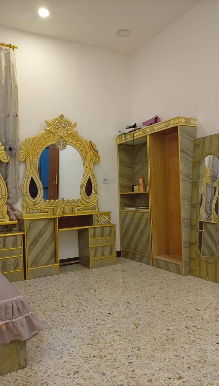 غرفة نوم عراقية • صبغ حراري • قابل تفاوض