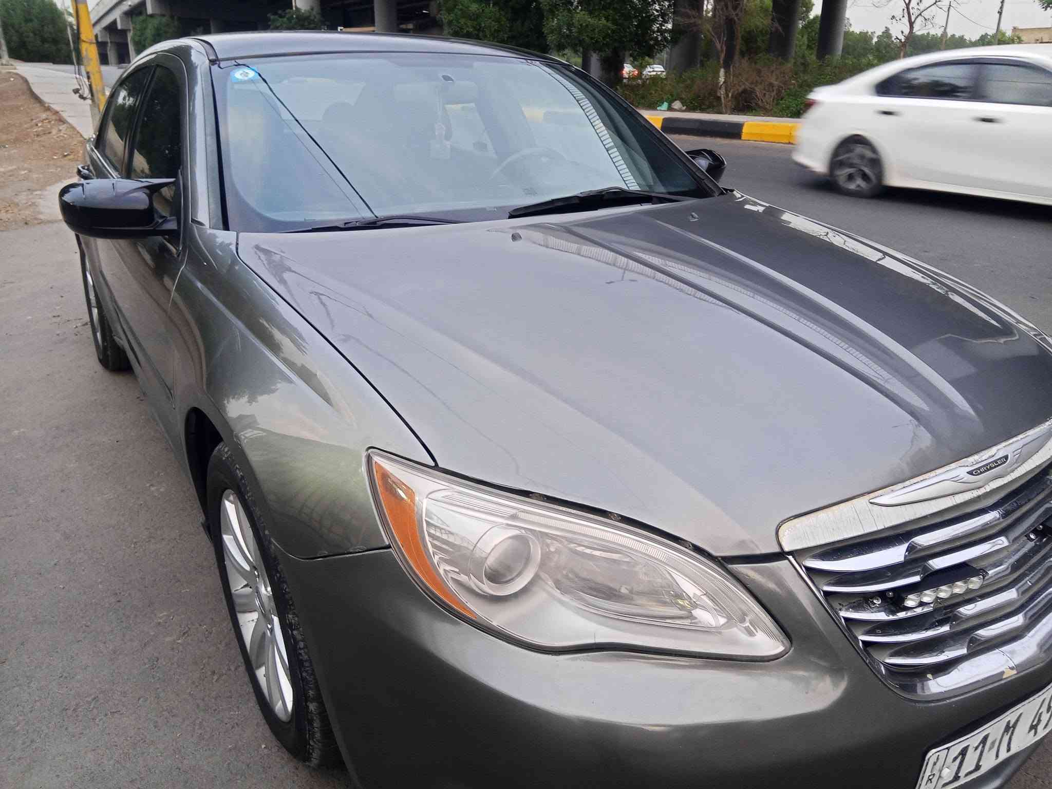 للبيع كرايسلر c200 
2013 وارد امريكي 
حادثها دعاميه اماميه فقط
مكينه 2400 رقم بغداد الجديد 
السياره مكفوله من كلشي كير مكينه 
صدر امامي خلفي تدفئه تبريد كله جديد 
كهربائيات كلها شغاله وباقي المواصفات معروفه 
السياره بيها منضومه غاز 
السياره بيها بنيد وقبط جنطه كلير اثر جراد 
وموجوده صورها قبل لا تنرش كلير 
مكان السيارة بغداد الكرخ 
***********
