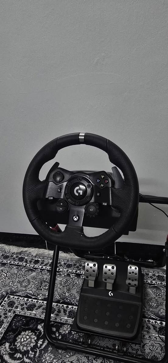 دركسون g923 يرهم xbox /pc
اخر تحديث عل برنامج بلادي 
بدون تصليح و بدون اي خلل كل شي يشتغل 
متوفر توصيل محافظات 
ويا ستاند كامل 
السعر ٤٥٠ مجال 
رقم : ***********
