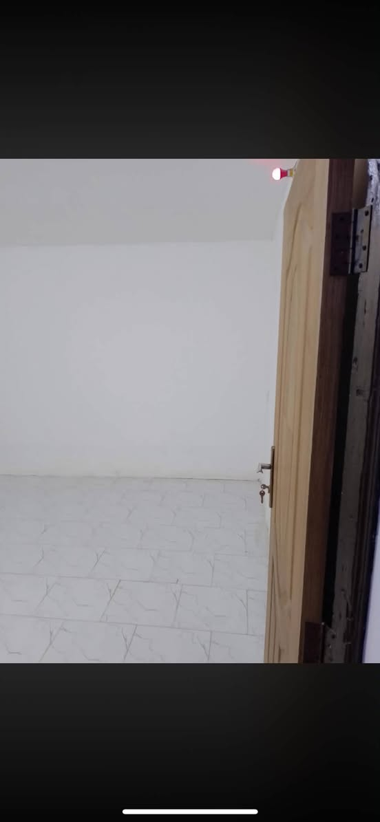 مشتمل ارضي للايجار الدوره المهديه الثانيه قرب جسر صدام(غرفه نوم١ وصاله واستقبال ومطبخ وصحيات وطارمه خارجيه )للاستفسار الاتصال عالرقم ***********
