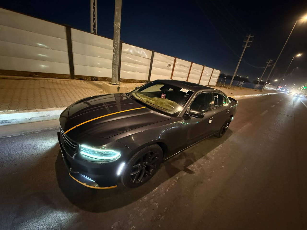 سلام عليكم جارجر sxt موديل 2022
مكينه 3600 فول مواصفات حادثه بنيد وجاملغ فقط 
داخل اسود جلد بلاد سياره ماشيه 150 كيلو متر رقم بغداد 
تخم تاير حداديه كله جديد ما ناقصه اي شي سياره ستخدام شخصي مكان سياره سماوه ستفسار ***********

