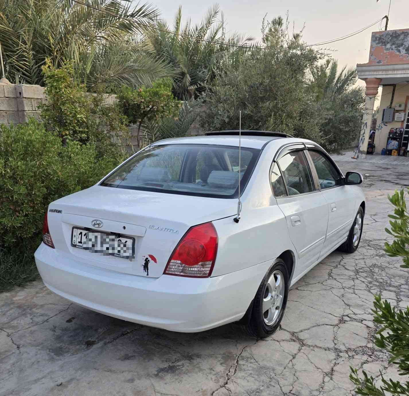 سلام عليكم
النترا 2006 رقم بغداد دولي السيارة  امريكيه ضررها شبر بل جاملوغ  المامي 
   مصبوغة حزام  
 محرك 2000 ... كير اوتوماتك .. سلايد روف .. اربعه دسك.. مثبت سرعه.. سنتر لك..كامرتين امامي خلفي ٠٠  مري كهربائي 
  تبريد تدفئه  ... تخم تايرات جدد..باتري جدد خير من الله السعر 75 وبيهه مجال مكان ديالى   
 الشراي يتصل 《***********》((***********))
