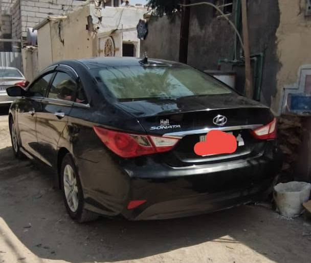 السلام عليكم
سوناتا 14رقم مثنى مداور ثاني يوم 
مكينه 2400
تبريد ثلج 
حداديه جديده 
تايرات مبدل جديد 
بعد مواصفات كدامكم فول عده الفتحه 
بيه جاملغ وبنيد بدون شواصي بدون لغود 
السياره نضيفه 
مكانه نجف هذه رقمي ***********
