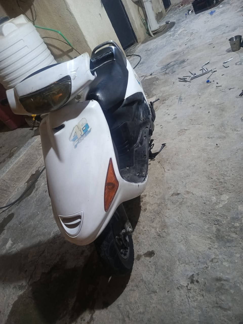 دراجه البيع فراشه عوزها باتري سعر 350 وبيها مجال بصره زبير
