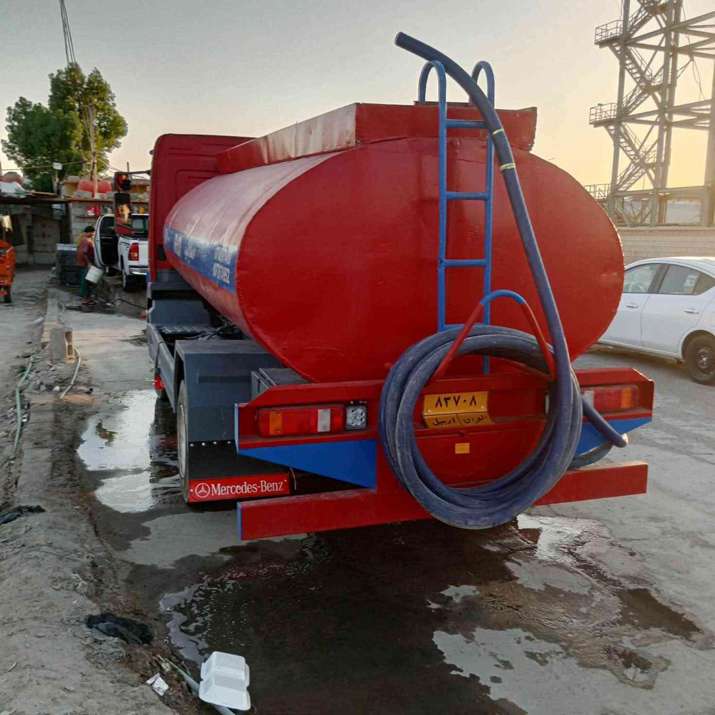 اتیکو تنکر 8تالاف مودیل 2001 لیبیع سیارە کفالا عامە طحویل بشرط 
سعر 130 قفل مکان اربیل رقم موبایل ***********
           
          ***********
