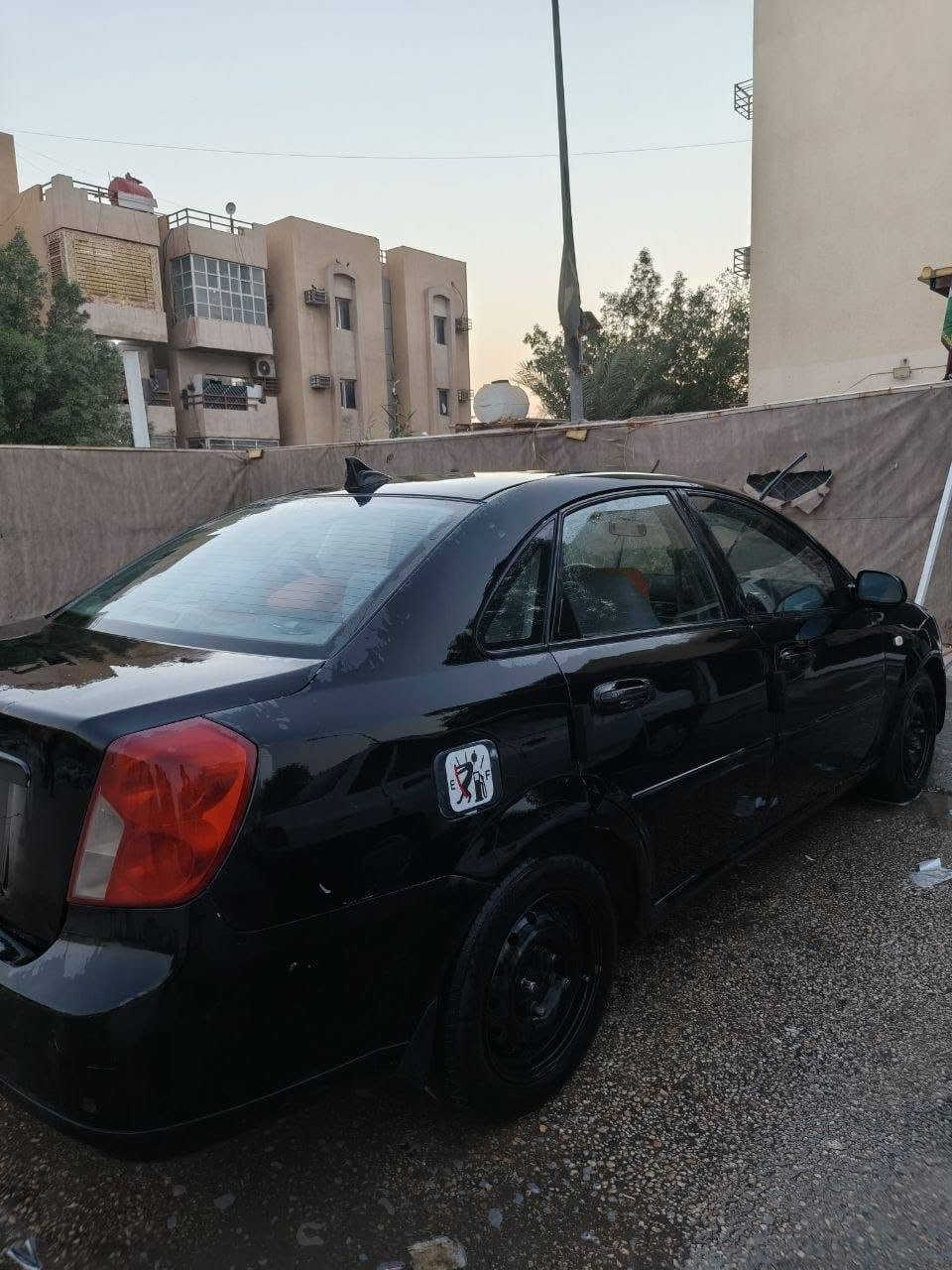 السلام عليكم اوبترا 2005 للبيع
السعر 45 وبيها مجال للشراي 
السياره جاهزه تخم تأخير جديد 
تبريد ثلج مكينه وكير شرط
هستوني بدلت راديتر مي وراديتر تبريد وظفيره مال مكينه وعقل وجويتر كلها نفظتها يعني السياره جاهزه من كلشي رقم الموبايل 
***********
العنوان ديوانيه
