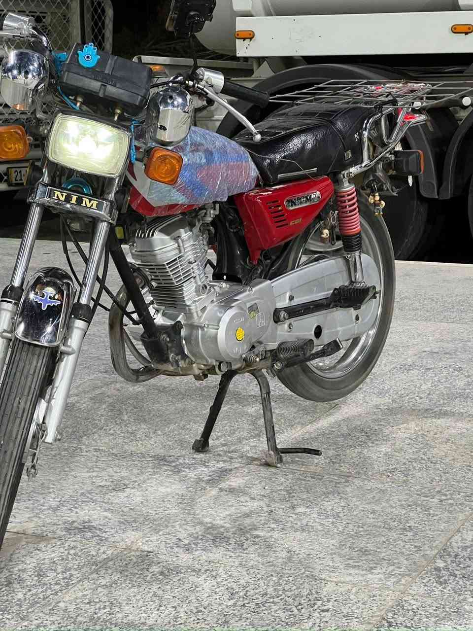 السلام عليكم دراجه للبيع موديل 25 دراجه اصولي السعر 650 وبيها مجال عنواني بابل الاسكندريه اللي يحب يتصل على الواتساب ***********
