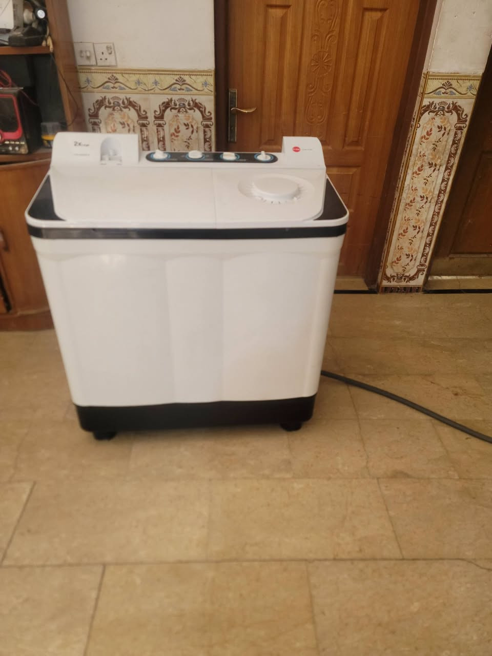 يالله _ للبيع غساله كوروال  شركه جنرال 25 كيلوا _ الحقيقي 20 بدون اي ظرر  جاهزة وعلى الفحص بالملابس السعر 120 شامل التوصيل عنواني بغداد قرب جزيرة بغداد السياحيه كميرة ***********
