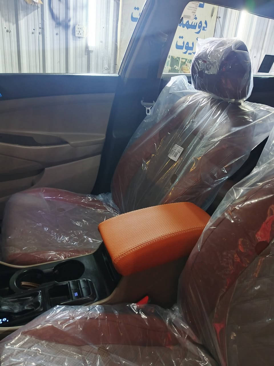 توكسان خليجي موديل ١٩ كفاله عامه صبغ وفتح وتبديل عدا بارد مكانين زغار حيل ممبينات
مواصفات فول للاخير 
بصمه تشغيل وأبواب 
بونراما 
كشنات جلد وكهرباء 
شاشه وكامره
بكلايت لد ولايت خمس عدسات 
داخل صاج 
حساسات أمامية وخلفية 
مري شفط وشاره 
سبير منازل وبصمه ثانيه
ماشيه ٩٠حقيقي
رقم بغداد بسمي 
***********وتساب اواتصال
مكانه بغداد 
السعر١٩٣
ملاحضه يرهم بيع اومراوس السياره بوضع الزيرو
