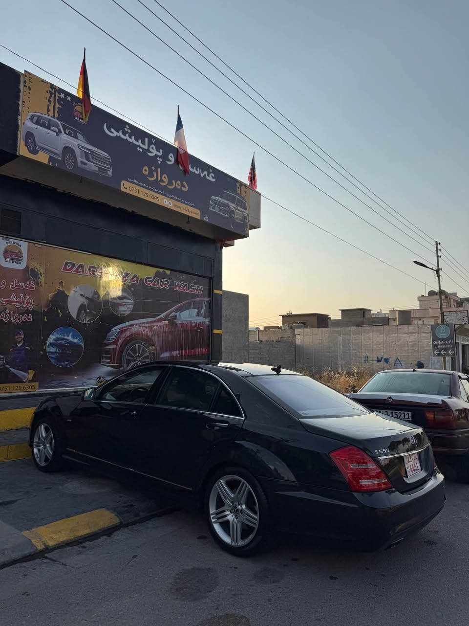Mercedes s.class 550
مۆدێل ٢٠١٣ بیلاد
سەیارەکە بێ بۆیاخە و دەعامیەکانیشی بۆیاخ نیە
دوبەیە و زۆر تازە ماوە کۆدی هەیە
فرۆشتنی خێرا. پێشتر بە ٩٧ عەرزمان کردبوو لەبەر یەک دوو مەسروفی بەسیت ٨٢ وەرەقە و مەجالێکی کەم
ناو کرێمیە و جوان ماوە
دوو جێگە ساردی بچوکی هەیە ماباقی هیچی نیە
***********☎️ حلبجة, السليمانية
