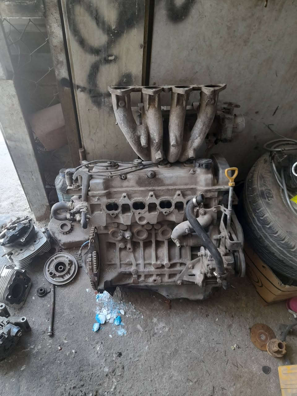 سلام عليكم مكينه سي كي جديده شرط شغل كامله هيها تفرعات 250 بيها مجال مكاني بصره طويسه رقم ***********
