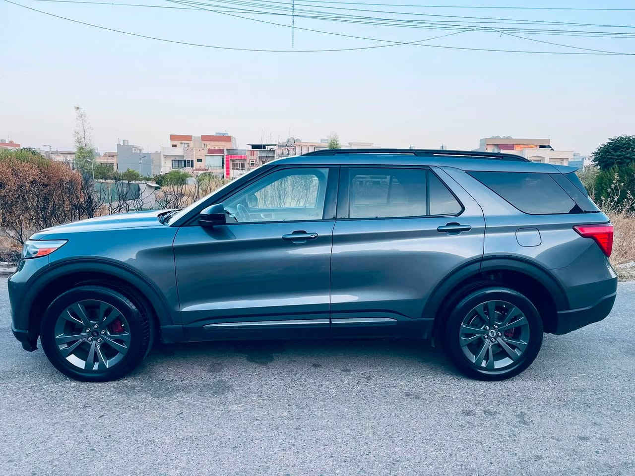Ford explorer 2022 XLT فول مواصفات 7 ركب بس جاملغ صبوغ بدون دواخل 43 ماشية عنوان أربيل 
***********
***********
وتسأب
