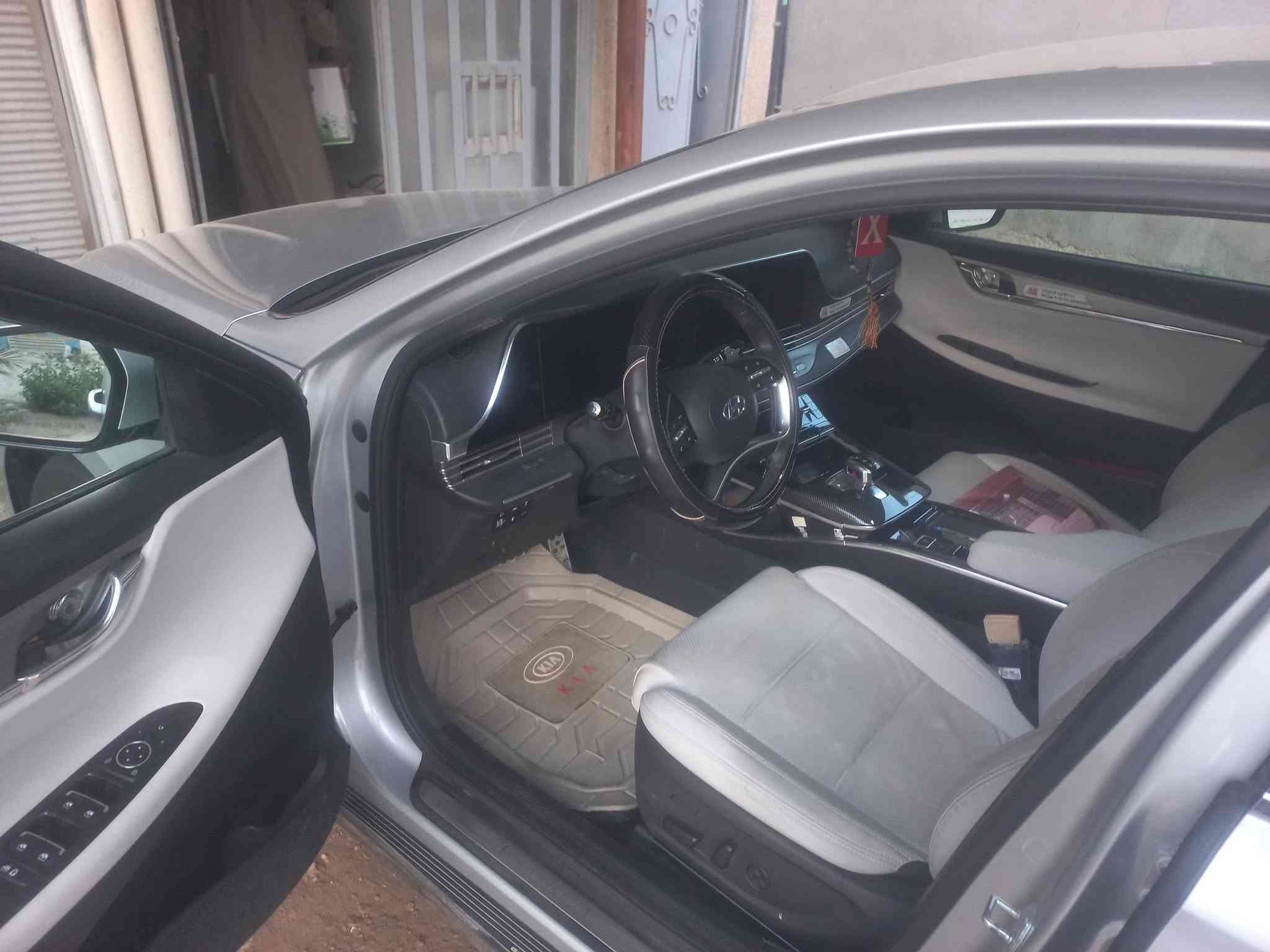 هونداي ازيرا غاز بلادي لون سلفر للبيع ااو مراوس اوبتيما ا  غاز  مرقم قادسيه كشنات جلد اوف وايت كهربائيه حساسات كامره خلفيه رادارات كير طياري توقف ذاتي مواصفات فول الفول مكفوله كفاله عامه السعر ٢٠٥ورقه مع المجال البسيط الديوانيه العروبه ***********
