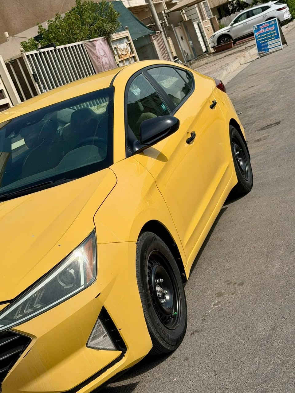 النترا 2019 
وارد امريكي حادث فقط ربع البنيد السياره كلهة كفاله
مكينه 2000دوش 
مكينه كير مكفولات 
تخم تاير صدر جديد

شاشه كامره
تحكمات ستيرن جهتين
رقم بغداد مشروع وطني تحويل ثاني يوم
عنوان بغداد شارع فلسطين 
معروضه 125
*********** بغداد, العراق
