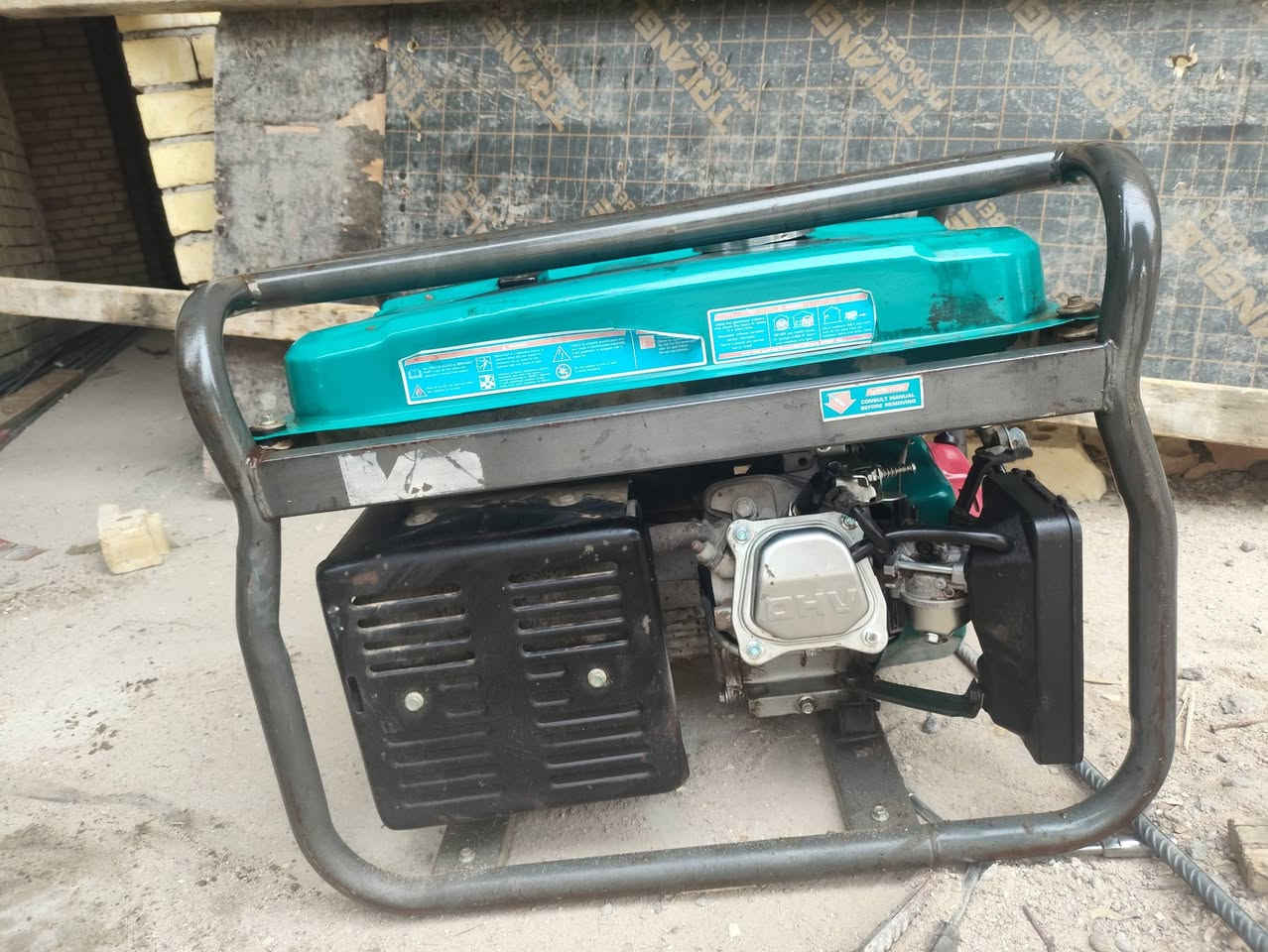 مولدة توتال للبيع جديده ما بدل بيه برغي 
مكاني بغداد شغالة تنطيك 14 امبير
***********
