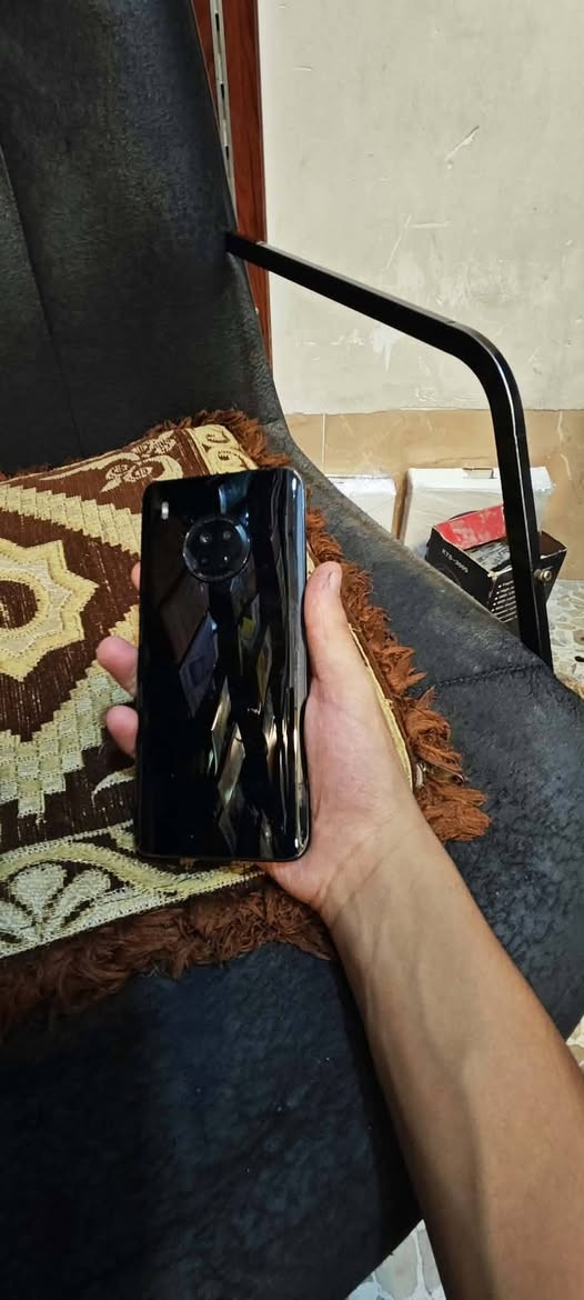 للبيع جهاز واي تسعه A نضافه فول ذاكره 128 رام 8 بوبجي 60 فريم جهاز نضافه فول شرط كلو شغال مابيه اي عطل مامفتوح السعر 115 وابيه مجال مكاني موصل حي عدن ***********
