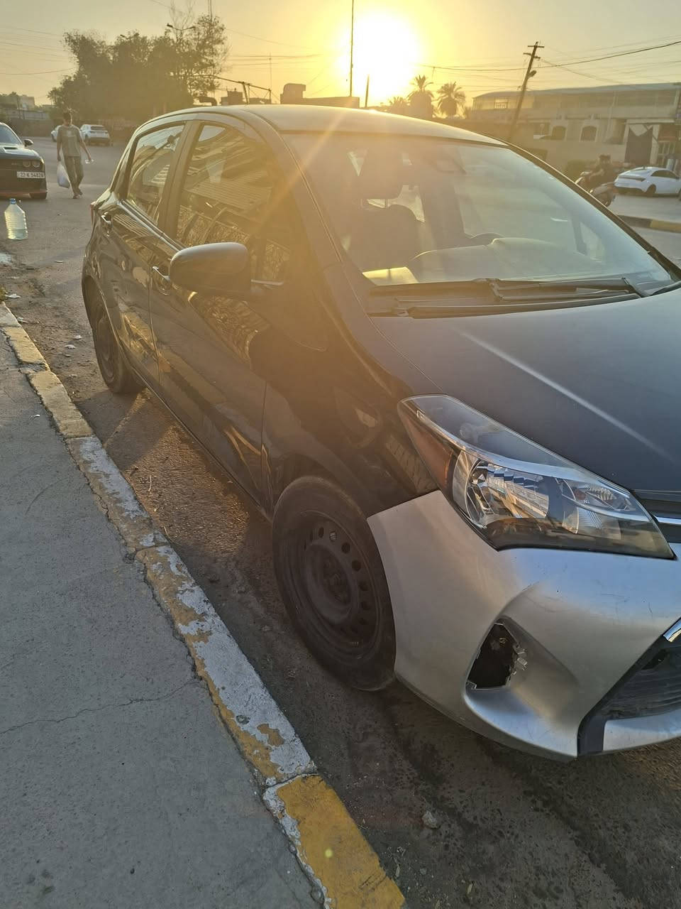 تيوتا يارس ٢٠١٧ وارد امريكي حادثه جاملغ وبنيد بيه صبغ جاملغ وبنيد ماشية ٤٤ ميل رقم اربيل ب اسمي الكشر بي ملاحظات السعر ٩٢ ورقة وبيه مجال 
الرقم ***********
