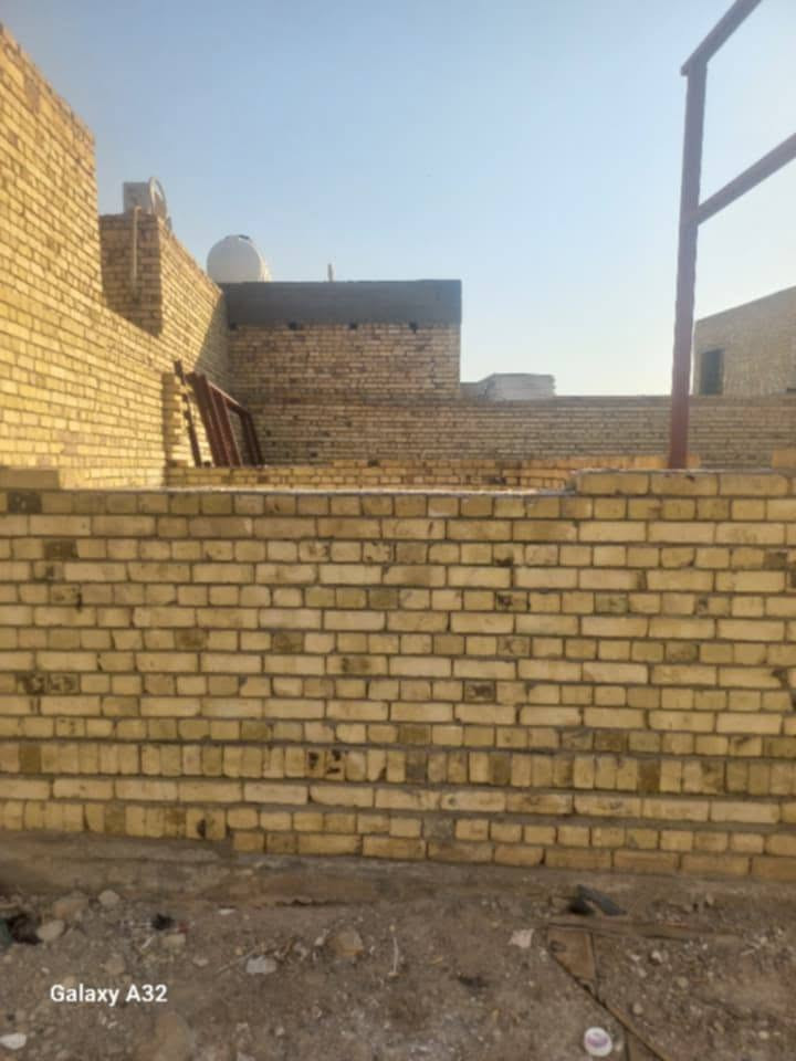 نصف هيكل زراعي  100 متر
للبيع الشطرة /الحولي
خلف مدرسةالحبيب المصطفى /قريبة على الشارع 
خلف الاسواق بالضبط/وسعرها مناسب جدا
للاستفسار اكثر مراسلتنا

نص مكتوب في الصور:
- Galaxy A32
